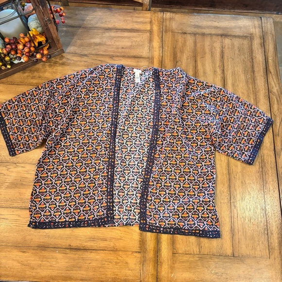 J Jill Linen-Blend Jacket in English Channel Floral Trellis, size S-L, - Picture 2 of 10